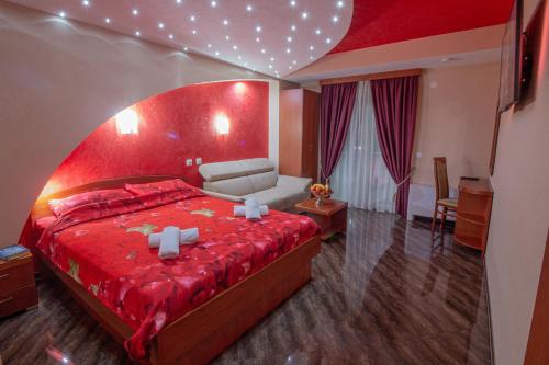Tempat tidur dalam kamar di Villa Dislievski