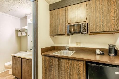 Gallery image of Value Inn Kenosha I-94 - Exit 344 in Pleasant Prairie