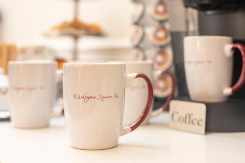 Kemudahan buat kopi dan teh di Washington Square Inn