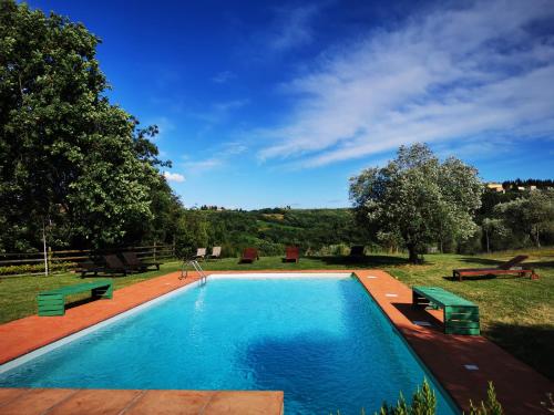 Bazén v ubytování Corzano e Paterno nebo v jeho okolí