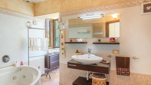 ห้องน้ำของ LA CASA DELL'ARTISTA 6, Emma Villas
