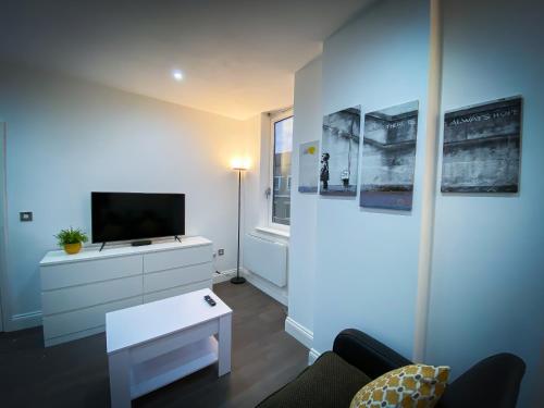 Kings Apartment London - Heart of Town Centre in Immaculate condition