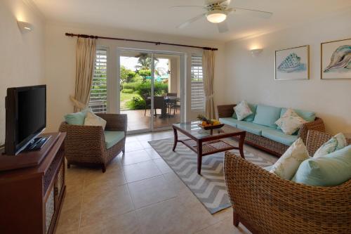 Gallery image of Beach View Hotel in Saint James
