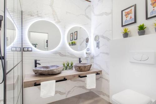 Phòng tắm tại Modern&Confort Premium Concept Ruzafa , , ValenciaGUEST