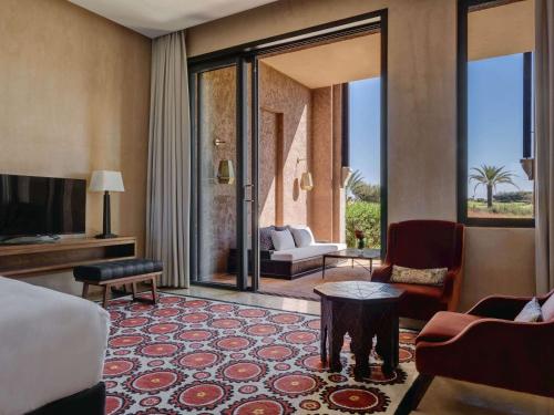 Posezení v ubytování Fairmont Royal Palm Marrakech