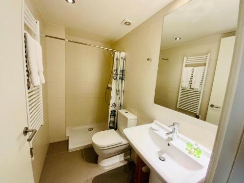 Ένα μπάνιο στο Apartaments Santa Clara – Baltack Homes