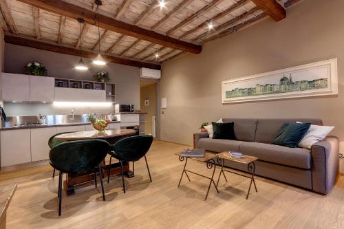 Santa Croce Loft by Mamo Florence