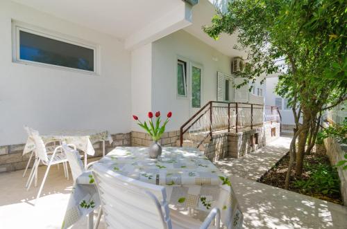 Rooms & Apartments Barišić