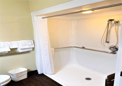 A bathroom at MainStay Suites Brentwood-Nashville