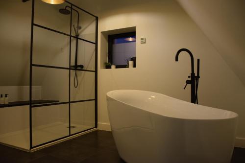 Ванна кімната в B&B Villa Mimosa