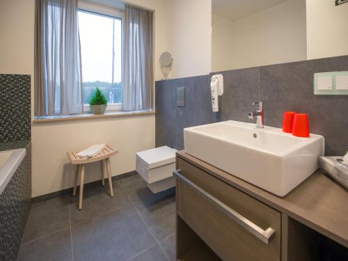 Dünenresidenz Prora - Ferienwohnung mit Meerblick, 3 Schlafzimmern und Balkon NP-406 photo 13