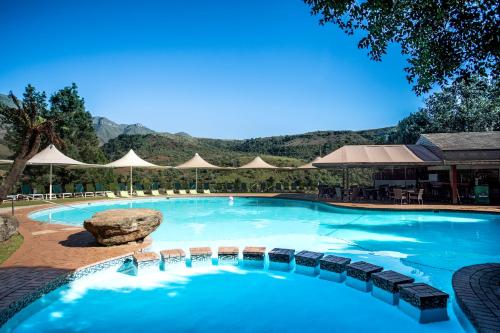 Басейн в или близо до Drakensberg Sun Resort