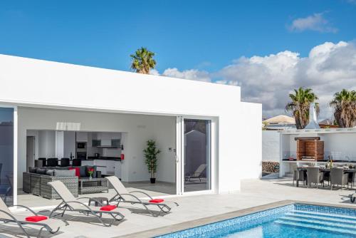 Villa Rossa - Villas Now - LH215 By Villas Now Ltd