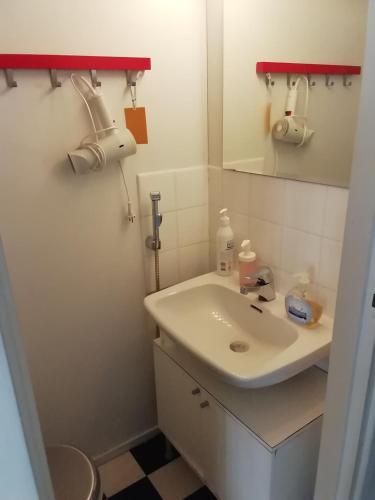 Bilik mandi di Kotkan Residenssi Apartments