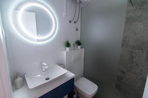 Koupelna v ubytování Apartments Azzurro Sarajevo
