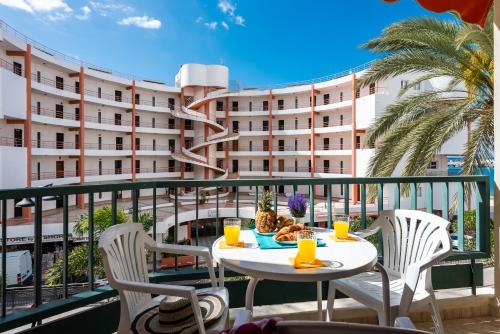 211 Los Cristianos First Sea Line, swimming pool
