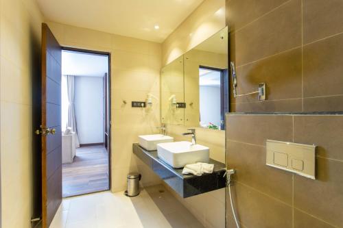 Bilik mandi di Hotel Da Flamingo