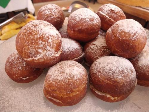 Mad på hotellet eller i nærheden