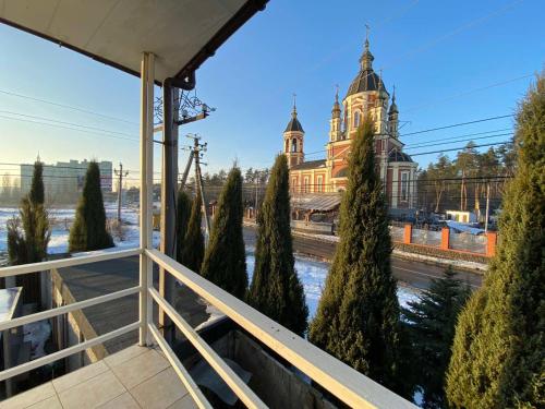 Afbeelding uit fotogalerij van Таунхаус 99 in Petropavlovskaya Borshchagovka