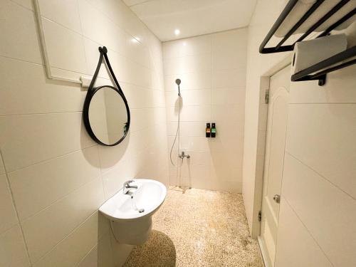 Un baño de Small Island Homestay