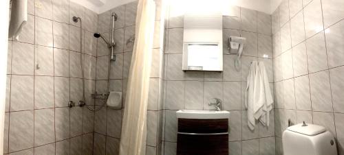 Un baño de Hotel Anthousa