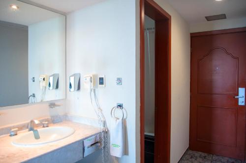 Koupelna v ubytování Hotel Lois Veracruz