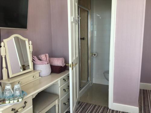 Gallery image of The Coventry Guest House in Lowestoft