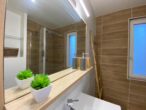 Ένα μπάνιο στο Cosy Flat 2V6
