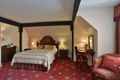 Llit o llits en una habitació de Taunton Town House