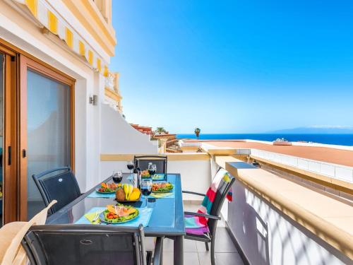 B16 WINDSOR PARK, exclusive sea view, heated pool