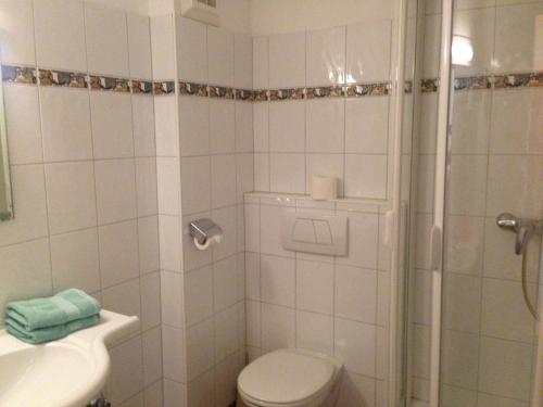 Ένα μπάνιο στο Appartements im Forsthaus