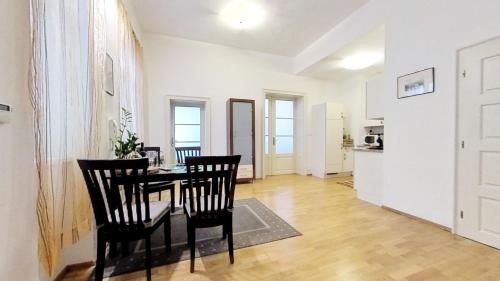 Η κουζίνα ή μικρή κουζίνα στο Central Apartmany Biela street