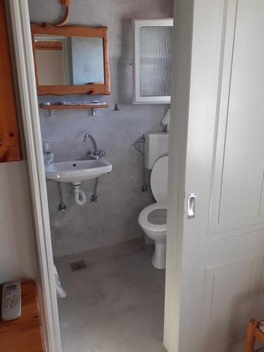 Gallery image of Anastasia Studios in Tinos Town