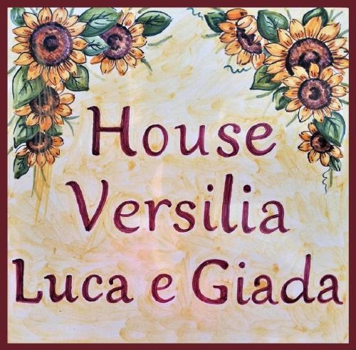 フォルテ・デイ・マルミにあるHouse Versilia Luca E Giada, 5 chilometri da Forte dei Marmi!のギャラリーの写真