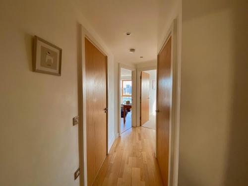 リーズにあるLeeds Dock Apartmentのギャラリーの写真