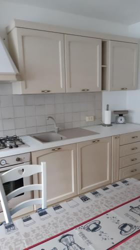 Kuchyňa alebo kuchynka v ubytovaní CASA MASCIA