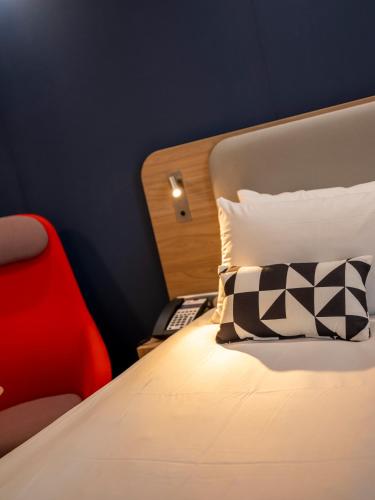 Katil atau katil-katil dalam bilik di Holiday Inn Express - Nice - Grand Arenas by IHG