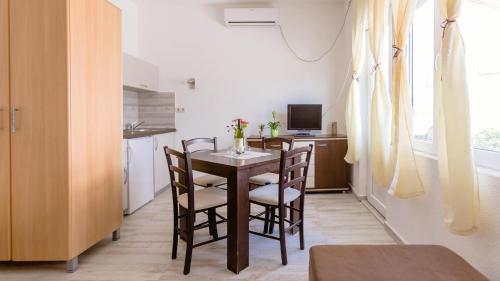 Gallery image of Belane Apartments in Tivat
