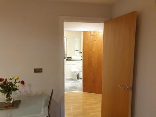 Φωτογραφία από το άλμπουμ του Birmingham Diamond, 2 bedroom Apartment στο Μπέρμιγχαμ