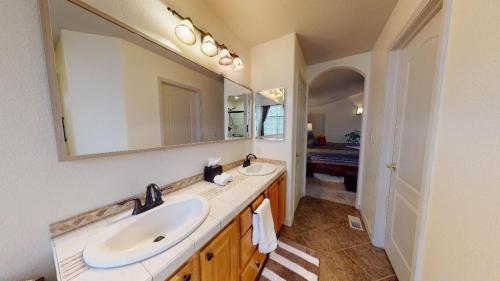 A bathroom at 120 Winding Meadow by Vacation Rentals for You