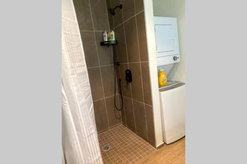 Ένα μπάνιο στο 3E-*New* 3 min to Hillman Cancer Center, Sleeps 6