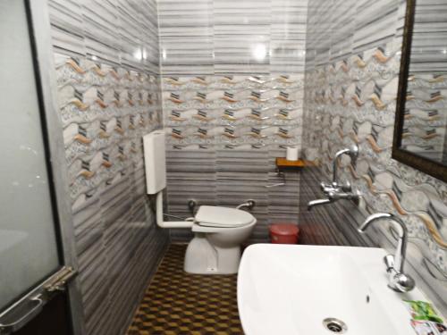 Ванная комната в Camp Brook - Luxury Camping in Rishikesh