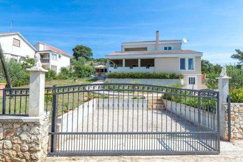 Beachfront Holiday House Kaliope – Photos 3