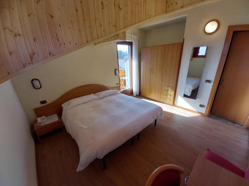 Gallery image of Hotel Prealpi in Castione della Presolana