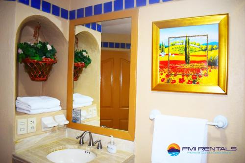 A bathroom at Marina Pinacate B-405