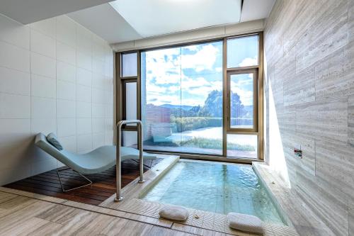 Piscina de la sau aproape de RACV Healesville Country Club & Resort
