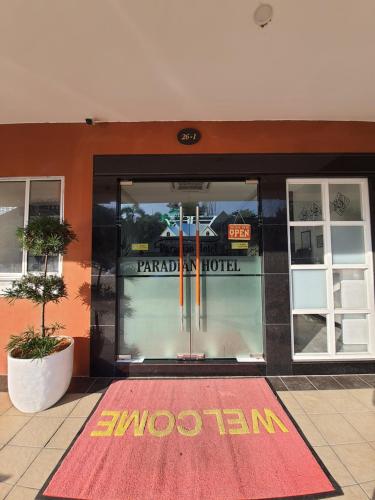 Afbeelding uit fotogalerij van PARADIAN HOTEL in Seremban