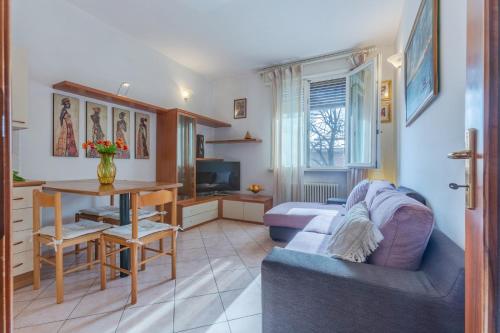 Ferrara Quiet and Roomy Apartment with Balcony