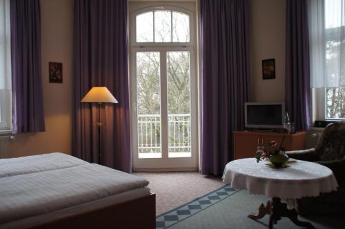 Gallery image of Hotel-Pension Seeblick in Kühlungsborn