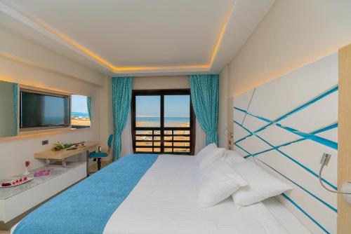 Foto de la galería de Gravity Hotel & Aqua Park Hurghada Families and Couples Only en Hurghada